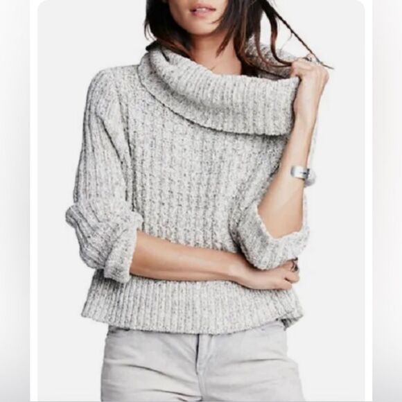 Free People Marled Ivory Combo Twisted Cable Cropped TNeck Sweater OB465415 L - Picture 4 of 16